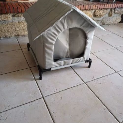 niche exterieur pour chat surélevée